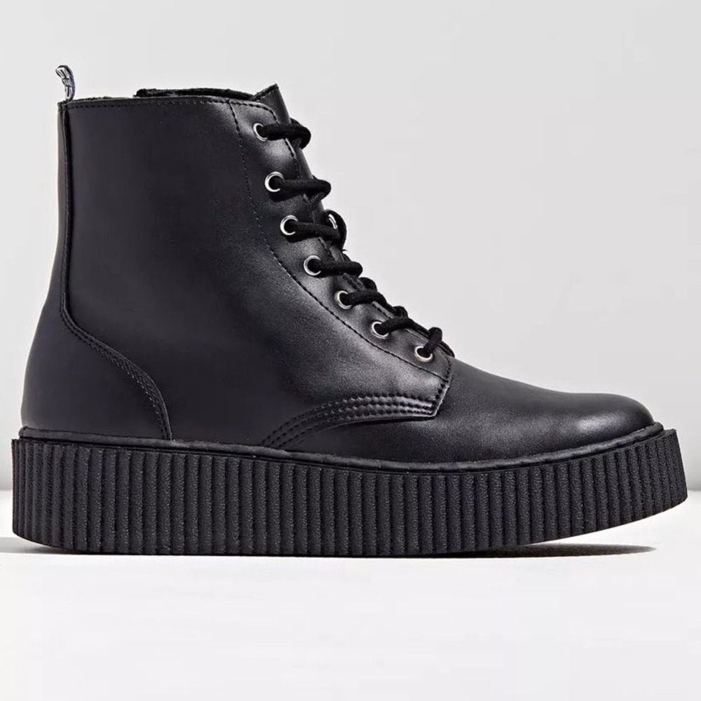 T.U.K. Vegan Leather Lace-Up Creeper Boot Womens Size 11